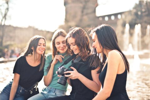 Girls’ trip loading: 10 must προορισμοί στην Ευρώπη ιδανικοί για κοριτσοπαρέα