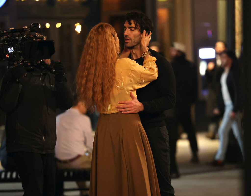 Blake Lively Και Justin Balconi στην ταινία It ends with us.