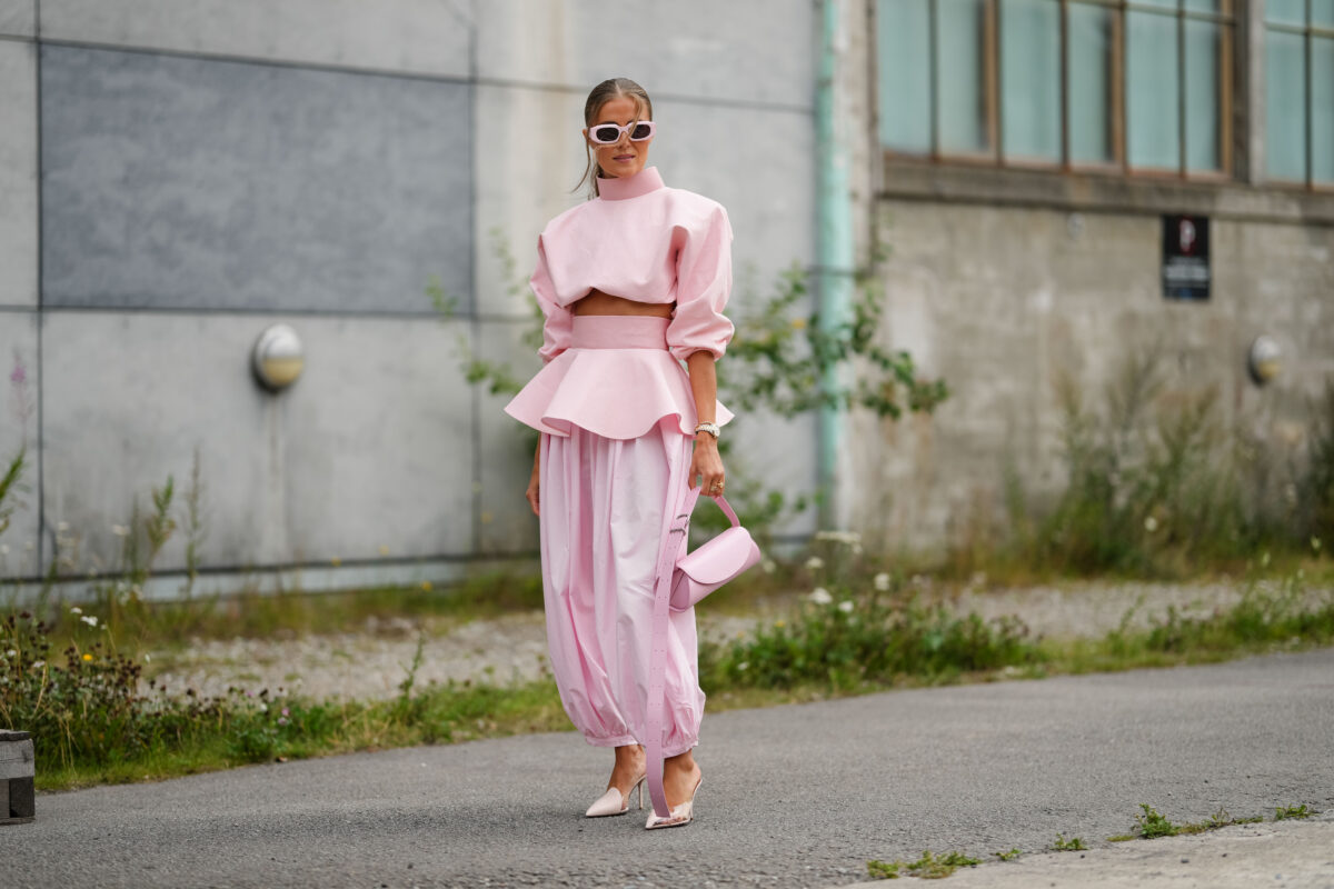 Spring refresh: 4 pastel αποχρώσεις που ανανεώνουν κάθε outfit