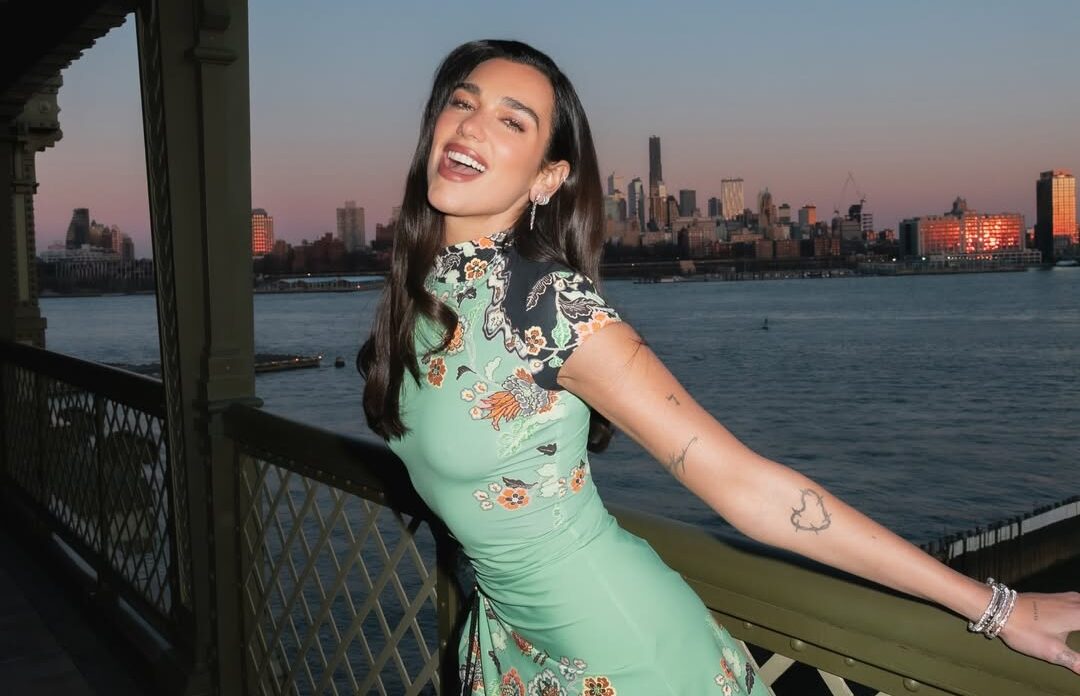 Frosty mint: Tο color trend που θα χαρίσει καλοκαιρινή διάθεση στο ντύσιμό σου