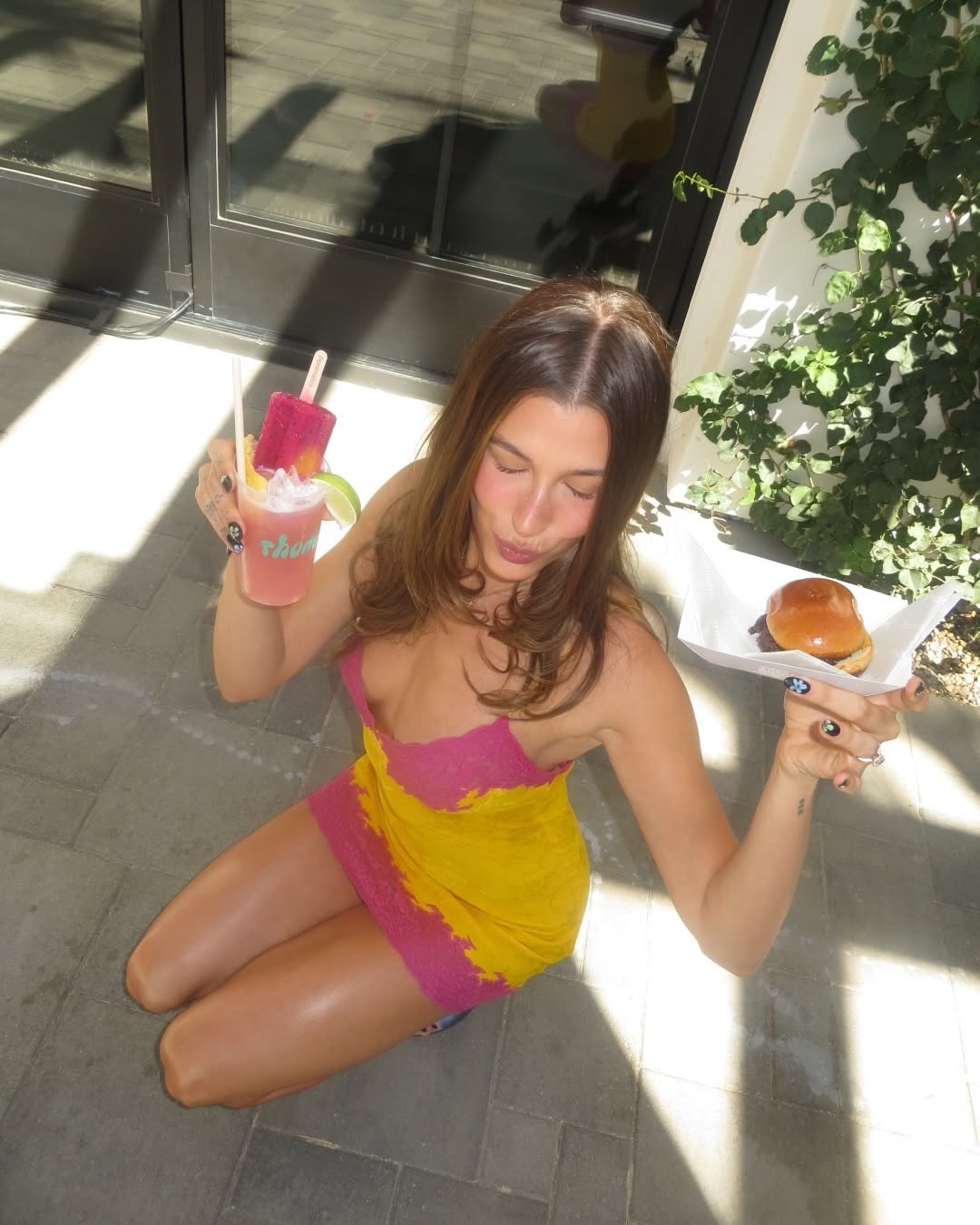 Το μανικιούρ που έκανε η Hailey Bieber για το Coachella 2026