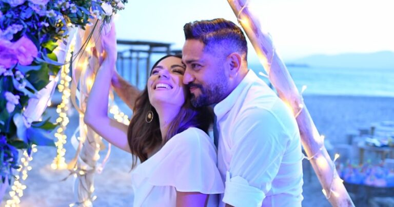 Βάσω Λασκαράκη και Λευτέρης Σουλτάτος στον γάμο τους.