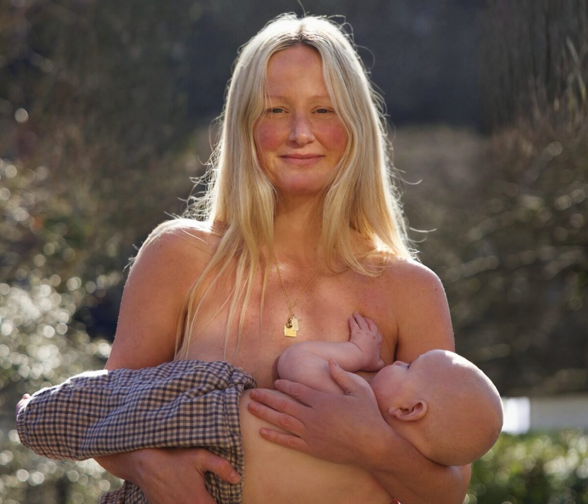 H Lisa Oxenham και η μητρότητα στα 49.