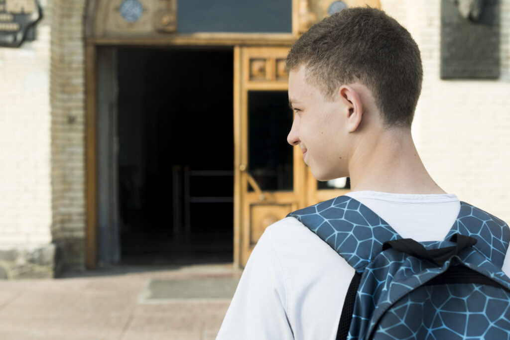 Παραβάτες ανήλικα