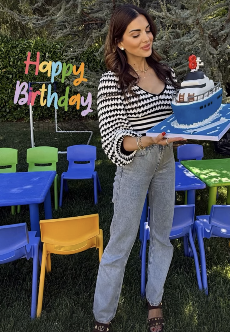 Η Σταματίνα Τσιμτσιλή στα γενέθλια του γιου της, Γιάννη-Εφραίμ.