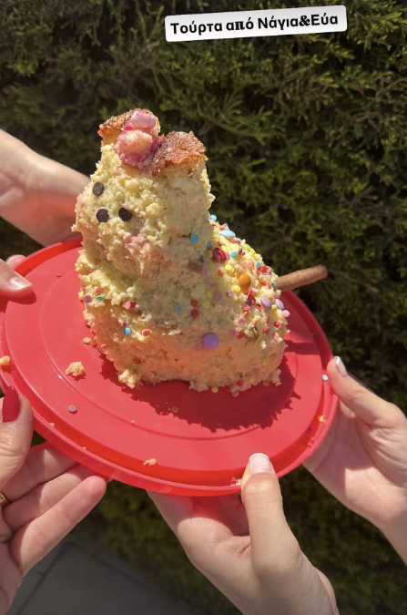 Η Σταματίνα Τσιμτσιλή γιορτάζει τα γενέθλια του γιου της, Γιάννη-Εφραίμ.