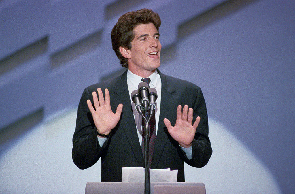 O John F. Kennedy, Jr. 