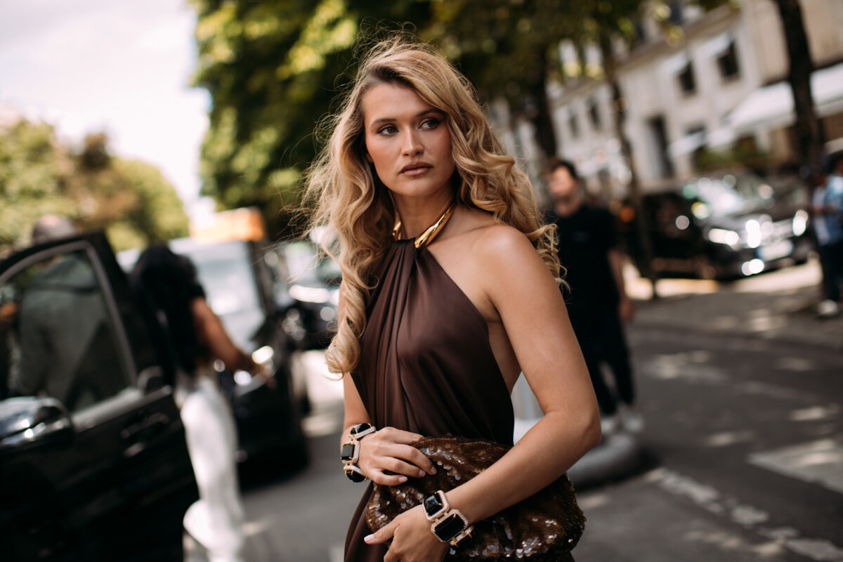 Η δυναμική επιστροφή των clutch bags και η εξέλιξή τους στο απόλυτο day-to-night αξεσουάρ