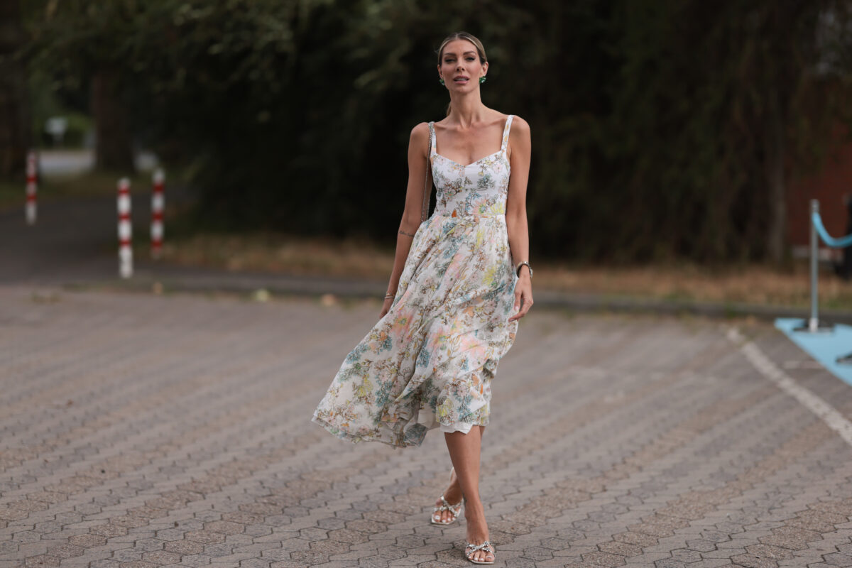 5 θηλυκά και classy looks για να τον εντυπωσιάσεις στο πρώτο ραντεβού