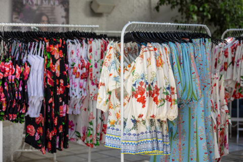 Fayemar SS 2026: Η νέα resort wear συλλογή είναι πλημμυρισμένη από ιδιαίτερα μοτίβα & ελληνική αύρα