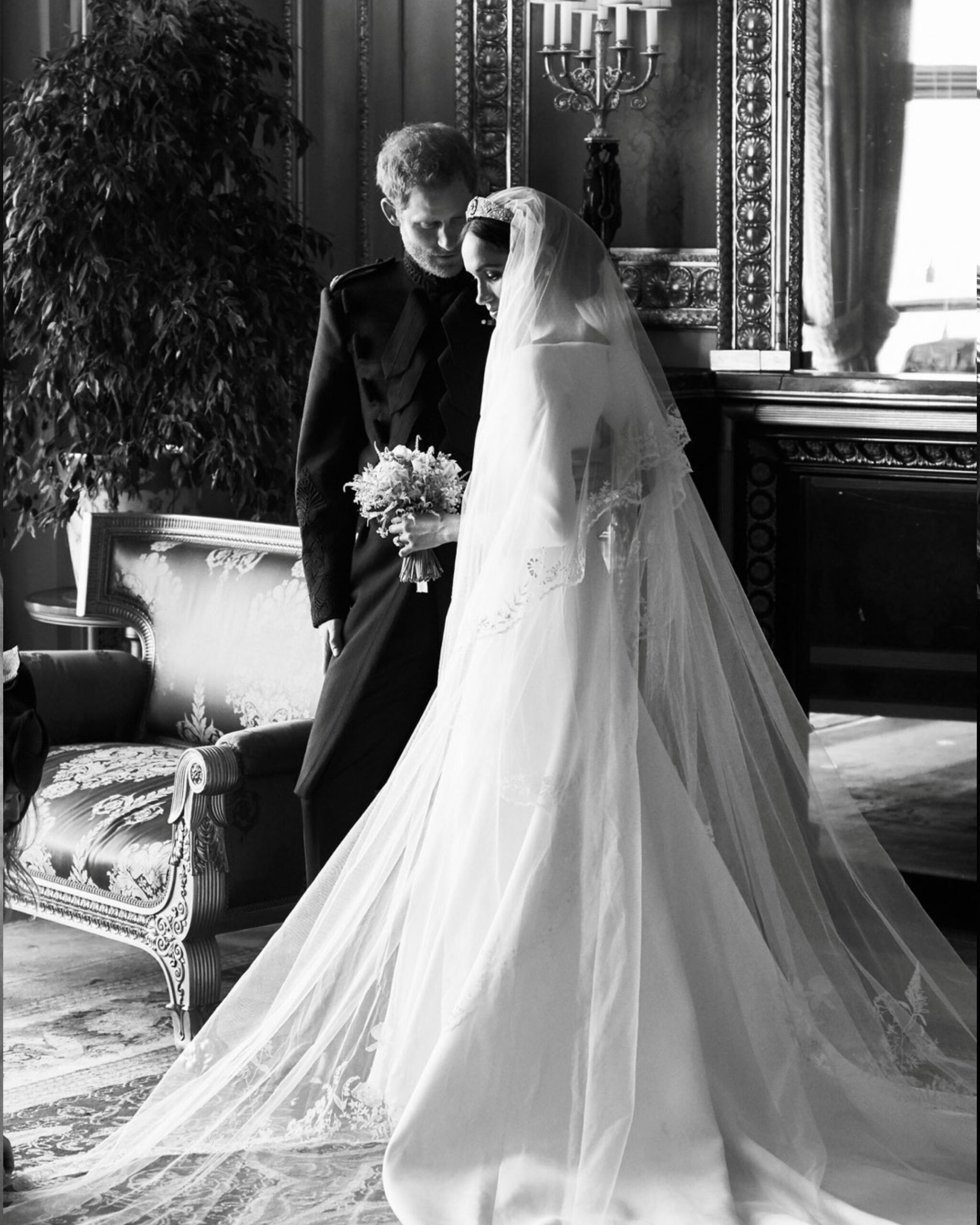 Meghan Markle και πρίγκιπας Harry. Επέτειος γάμου. Αδημοσίευτες φωτογραφίες από το γάμο.