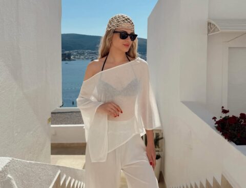 Μπαντάνα: To boho αξεσουάρ που χαρίζει ανεπιτήδευτη καλοκαιρινή γοητεία
