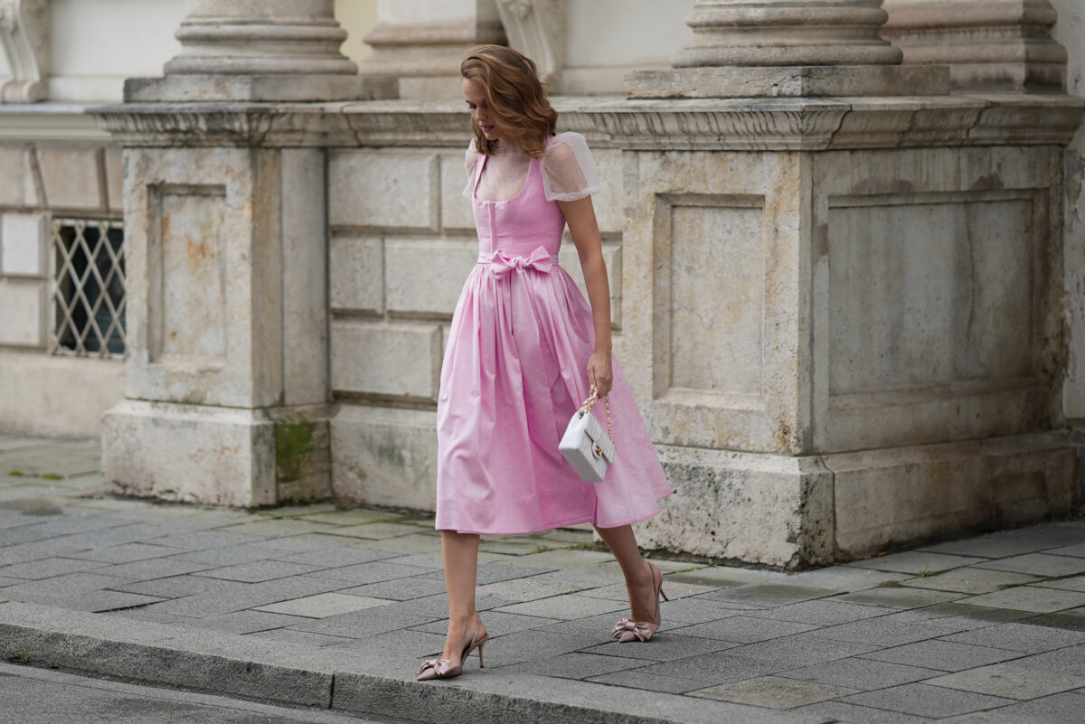 Pretty-in-pink: Ο elegant τρόπος να δώσεις girly διάθεση στα ανοιξιάτικα looks