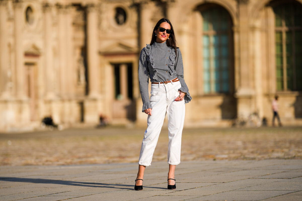 Λευκό jean: Η chic εναλλακτική του blue denim που θα δοκιμάσεις την άνοιξη
