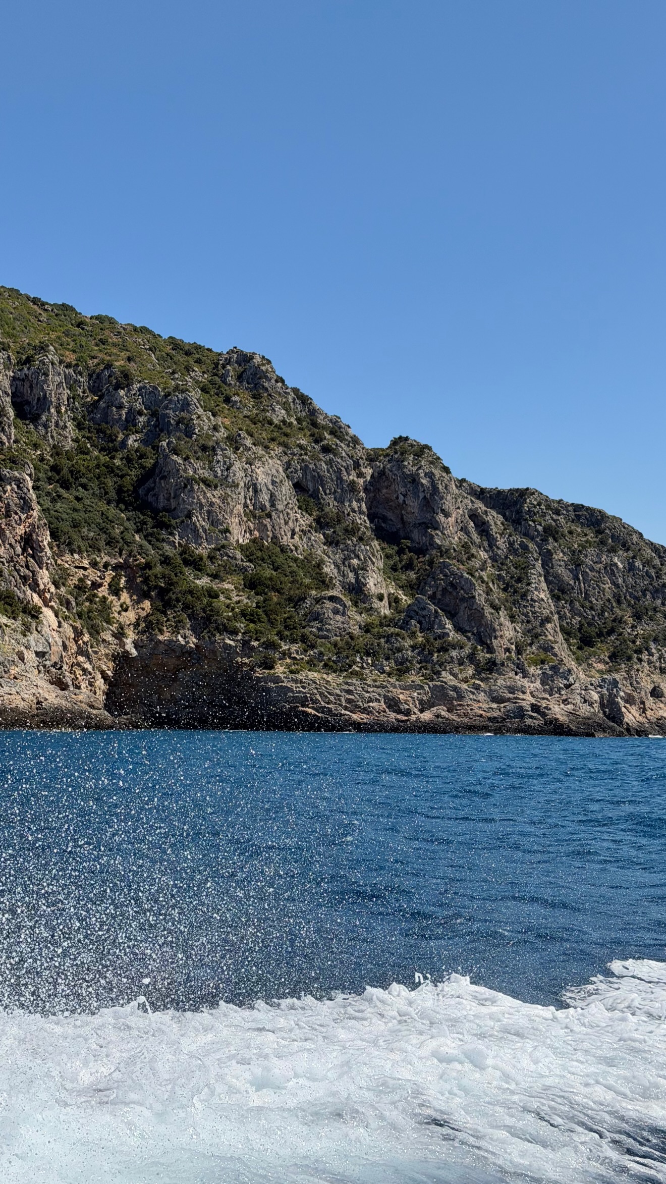 Η Αμαλία Κωστοπούλου στο ταξίδι του μέλιτος στην Τοσκάνη
