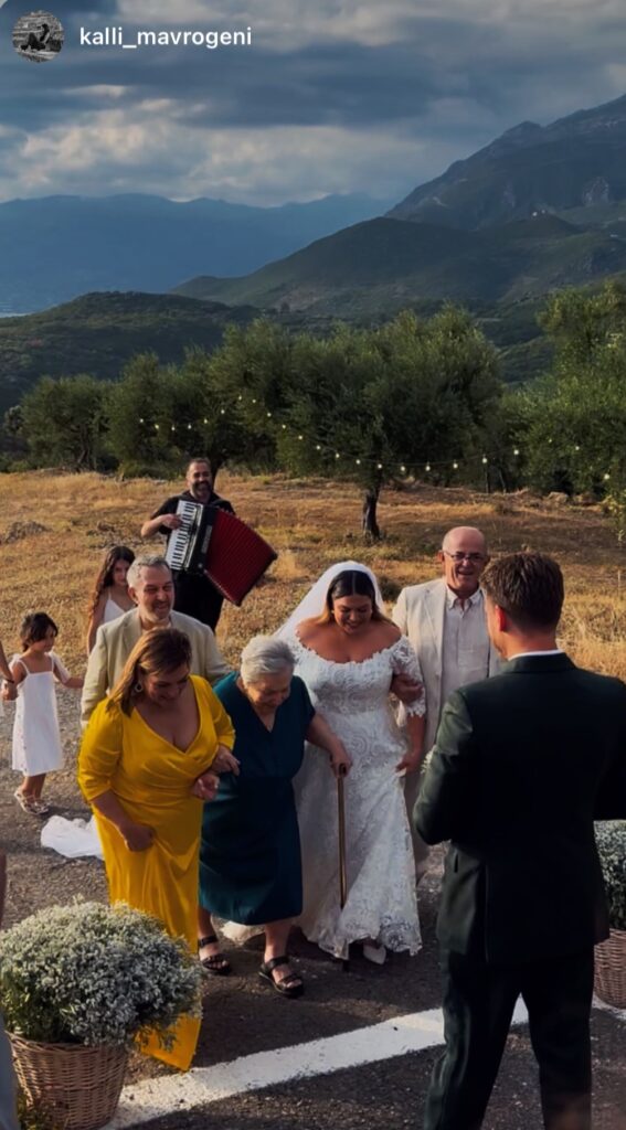 Δανάη Μπάρκα στον γάμος της