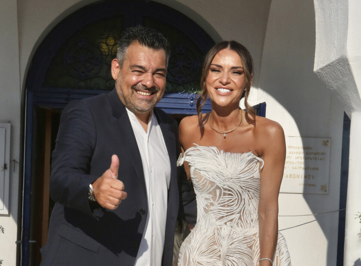 Ελένη Τσολάκη – Παύλος Πετρουλάκης: Βάφτισαν την κόρη τους – Οι παραμυθένιες φωτογραφίες, η συγκινητική ανάρτηση & οι λαμπεροί καλεσμένοι