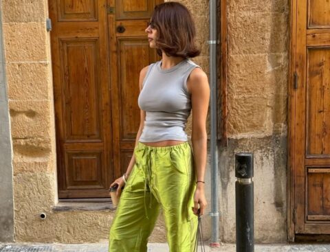 Silk taffeta pants: Το polished παντελόνι που δεν θα αποχωρίζεσαι αυτό το καλοκαίρι