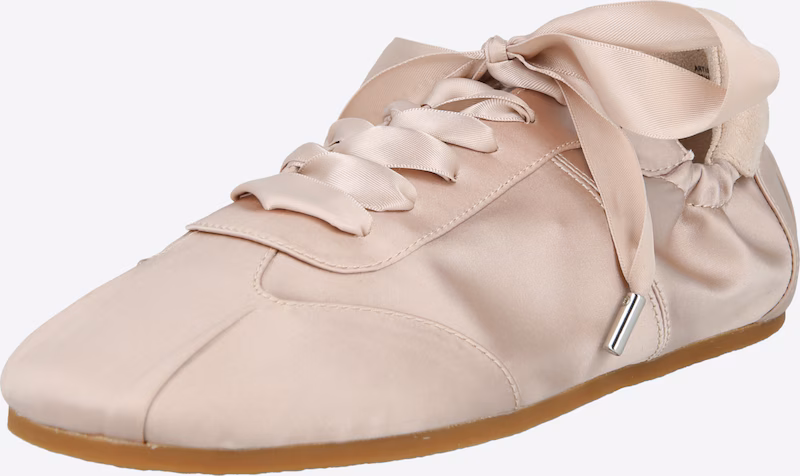 sneaker-xamilo-artiste-se-poudra-steve-madden