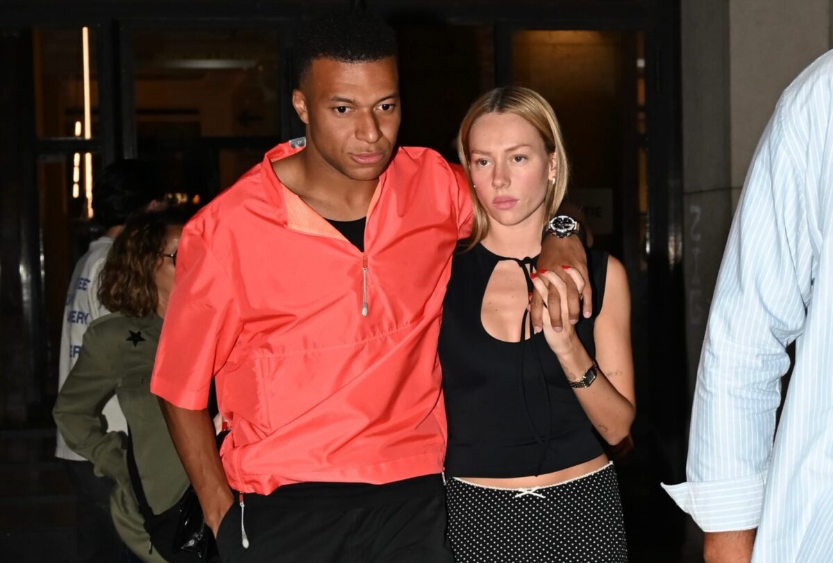 O Kylian Mbappe και η Ester Exposito