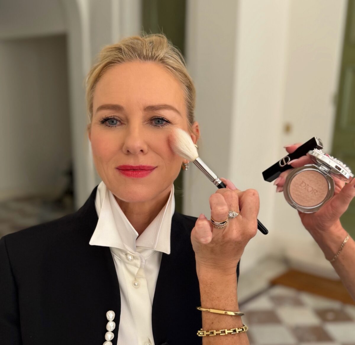 Η Naomi Watts με τέλεια blurred lips – αυτό είναι το κραγιόν που φόρεσε