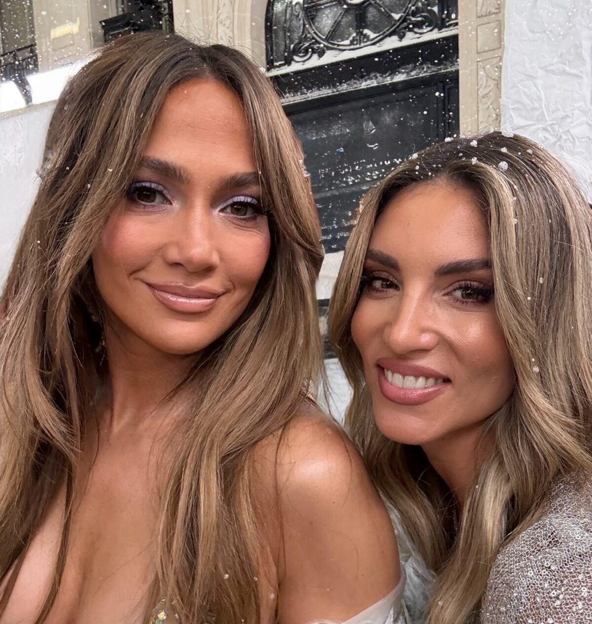 Η Αθηνά Οικονομάκου και η Jennifer Lopez