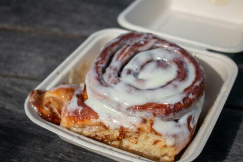 6 μέρη της Αθήνας για να φας τα πιο αφράτα cinnamon rolls