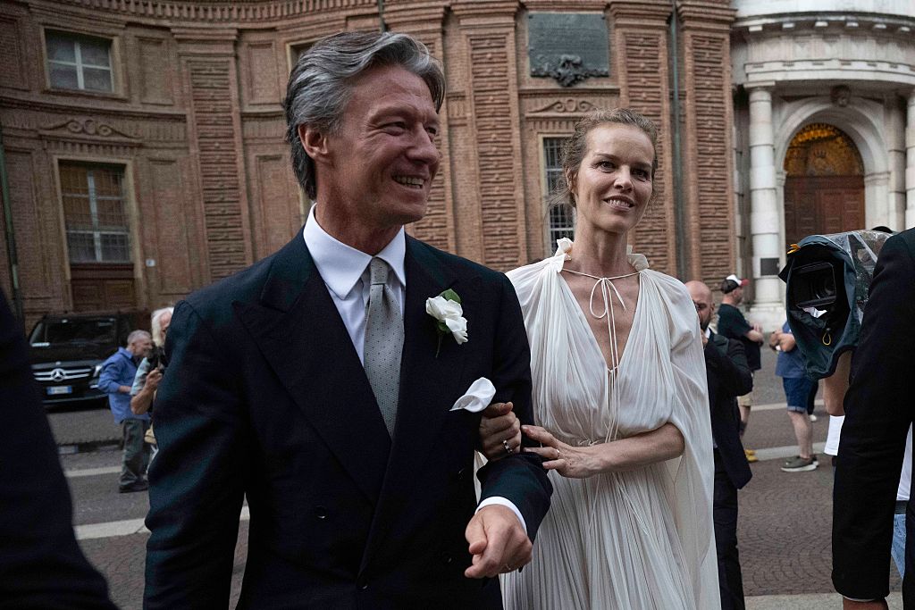Παντρεύτηκαν Eva Herzigová & Gregorio Marsiaj: Οι δύο γάμοι στην Ιταλία μετά από 25 χρόνια και 3 παιδιά, το love story & οι απιστίες