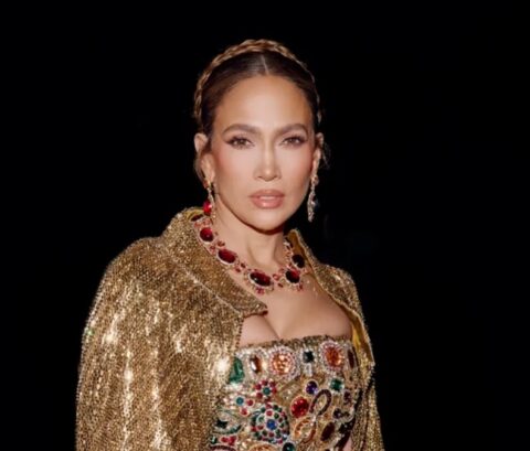 Το “Vintage Rose” μανικιούρ της Jennifer Lopez έκλεψε τις εντυπώσεις