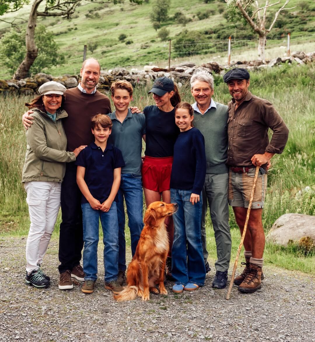 Η Kate Middleton με την οικογένειά της μετά το National Three Peaks Challenge.
