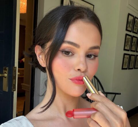 Lip liner: Το χρειάζεσαι αν φοράς μόνο lip gloss ή lip oil; Οι experts απαντούν