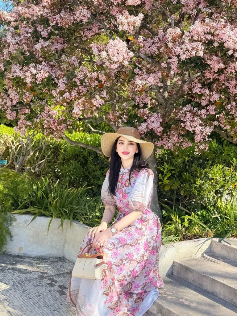 H Nilofar Ayoubi