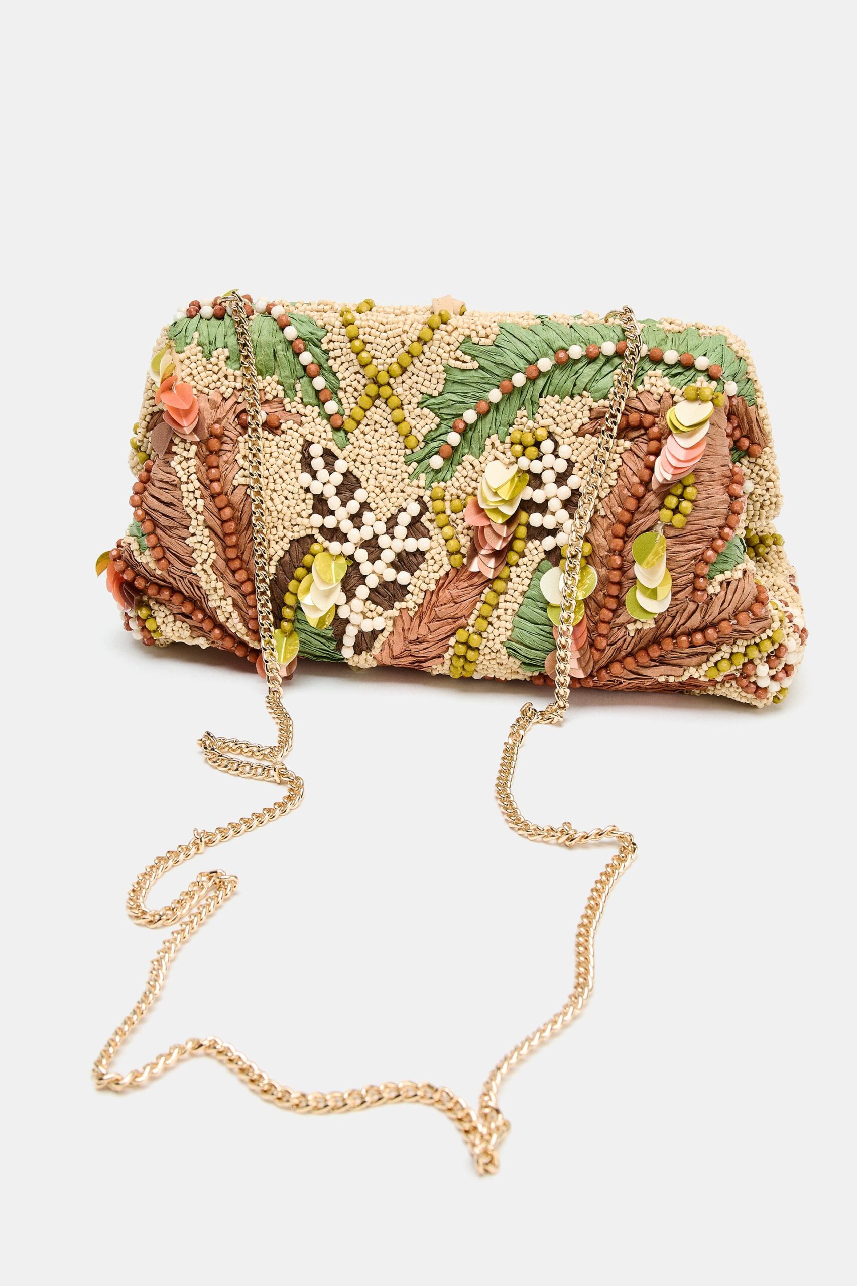 pouch-embrime-me-xantres-zara