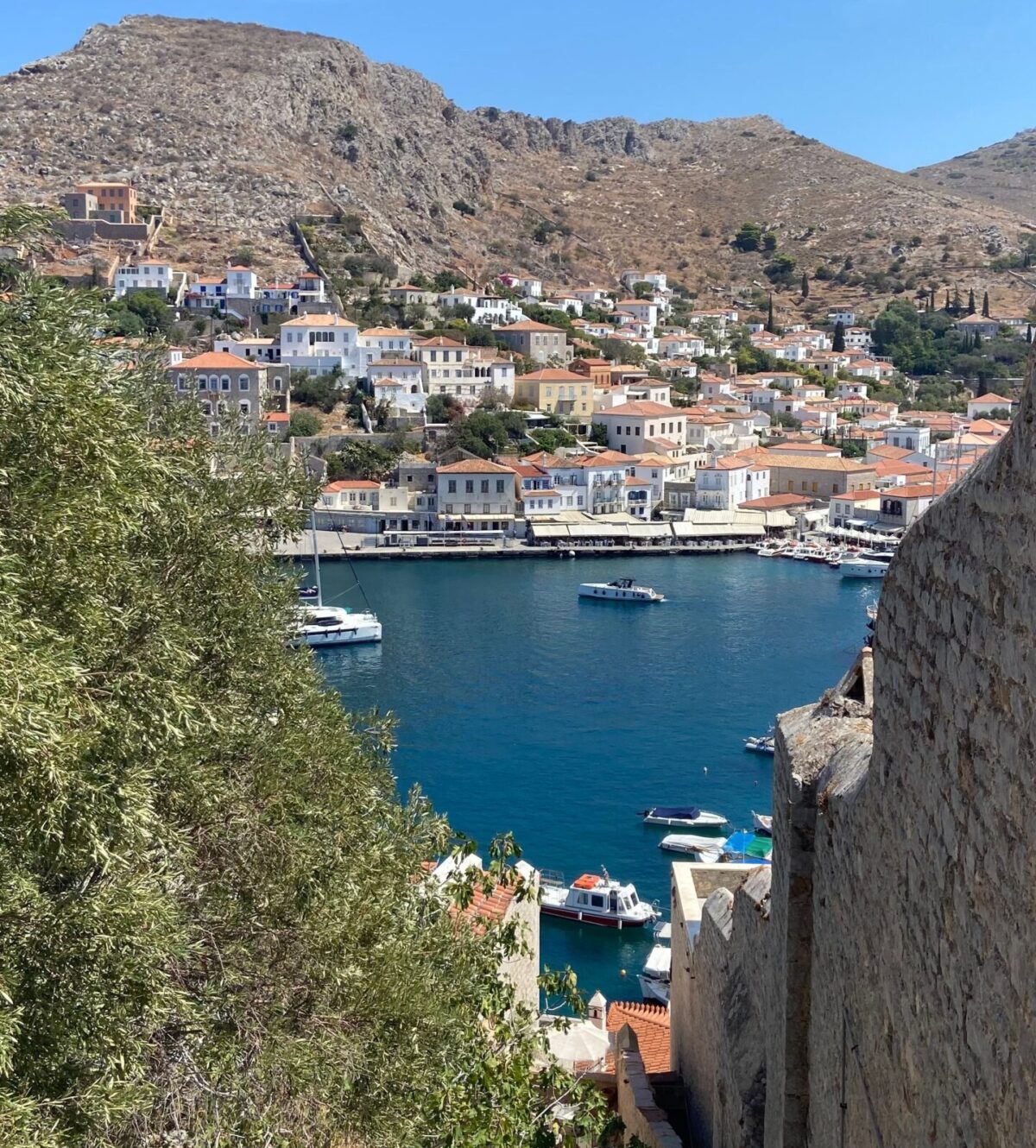 Ύδρα: Η απόλυτη απόδραση κοντά στην Αθήνα για τις τελευταίες μέρες του Αυγούστου