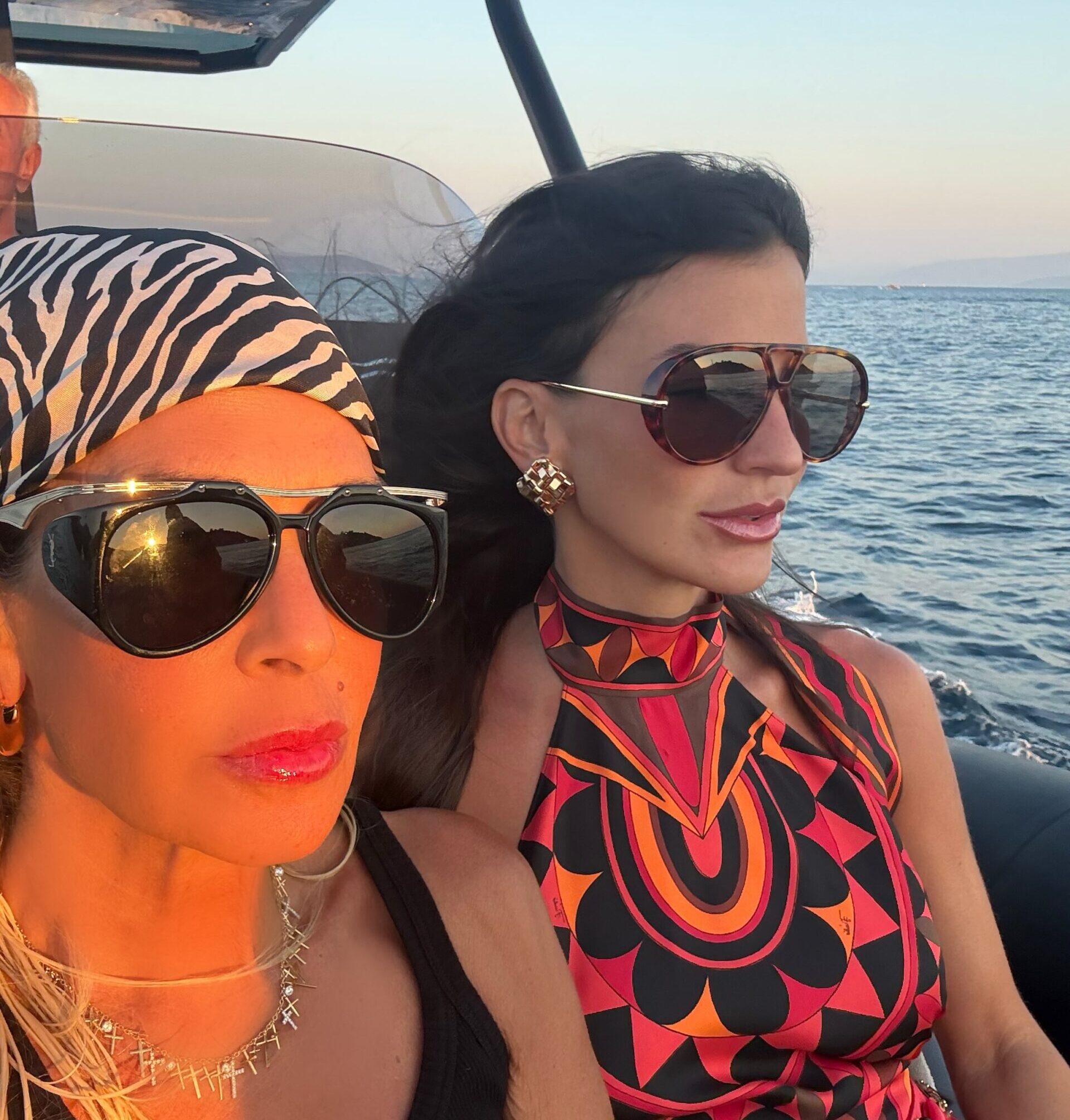 Η Άννα Βίσση με φίλους