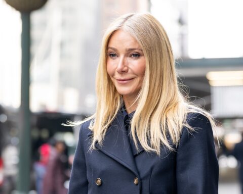 Η Gwyneth Paltrow επαναφέρει το πιο chic παντελόνι της γκαρνταρόμπας μας – 3+1 chic κομμάτια για να επενδύσεις