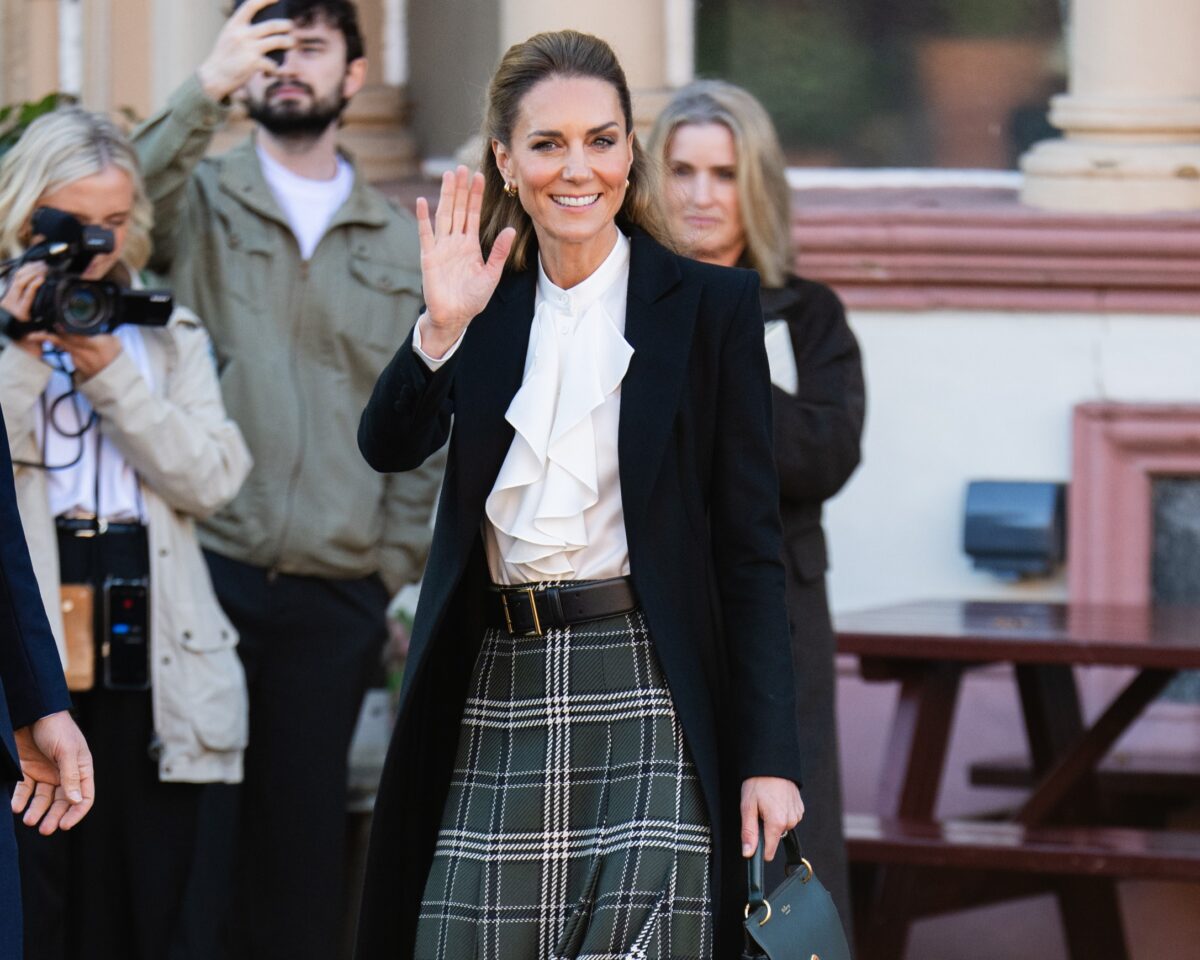 Η Kate Middleton λατρεύει αυτή τη φθινοπωρινή τάση – 4+1 κομμάτια για να την αντιγράψεις