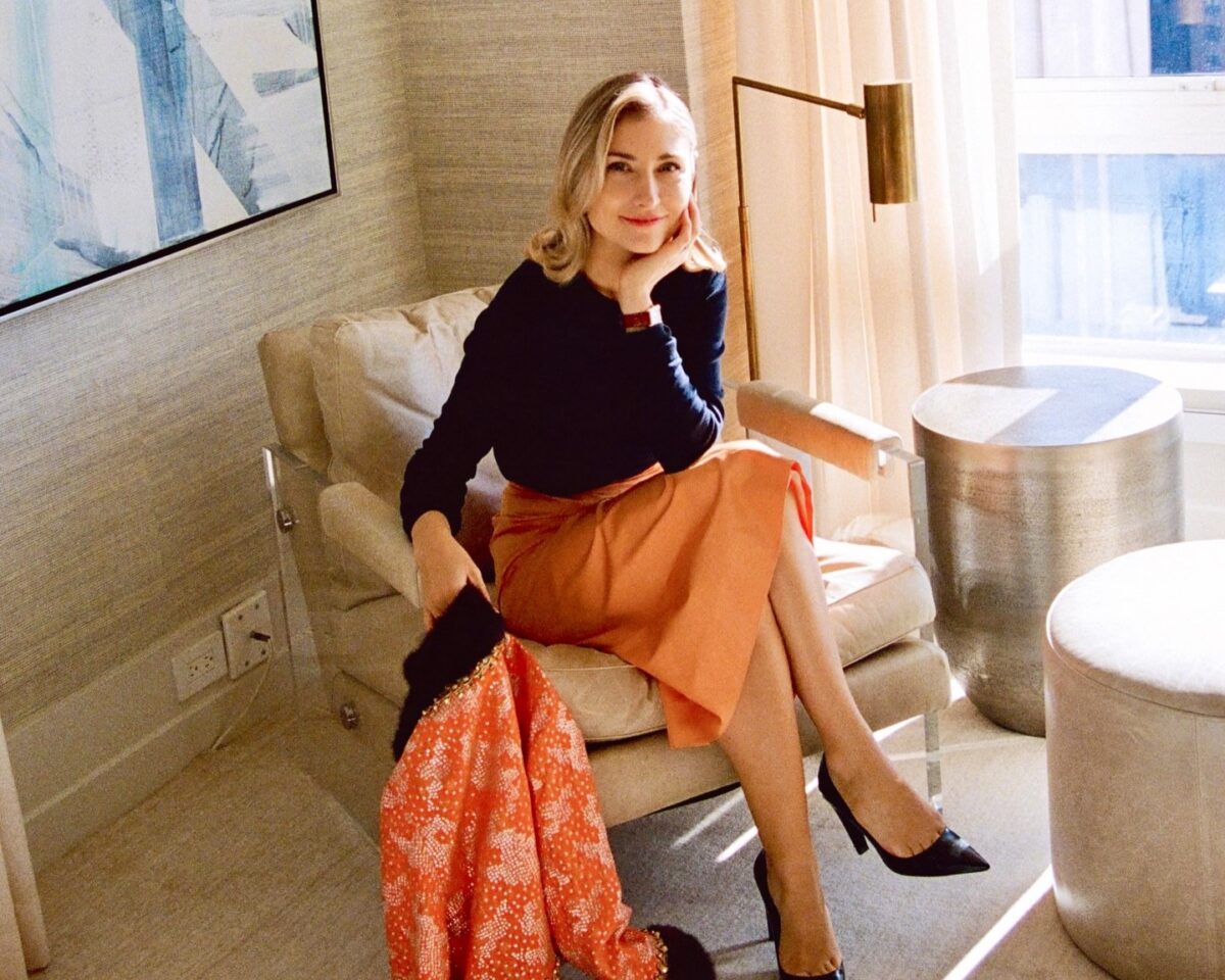 Η αγαπημένη φούστα της Miuccia Prada γίνεται το απόλυτο viral trend – 6+1 cool κομμάτια για να διαλέξεις