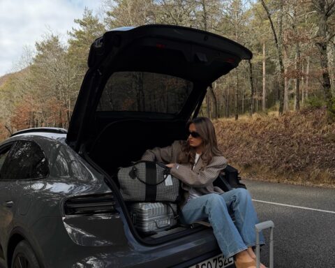 Travel in Style: Άνετη και stylish στην εκδρομή χωρίς να κουβαλάς όλη τη ντουλάπα σου – 4+1 cool looks